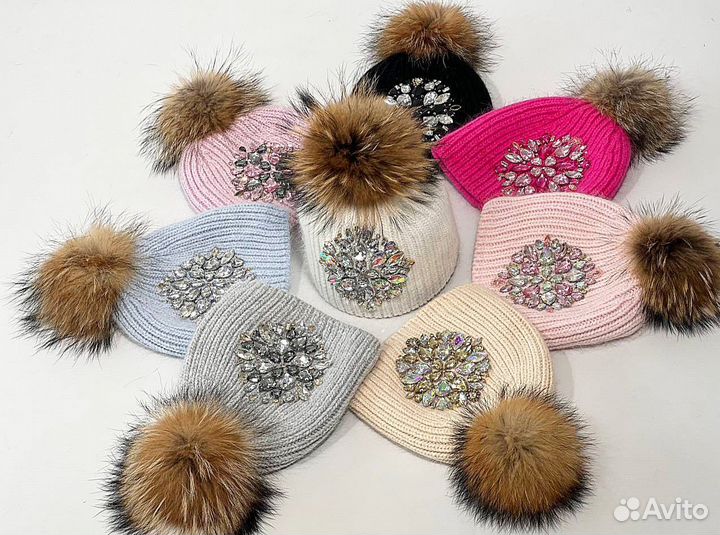Шапка со стразами