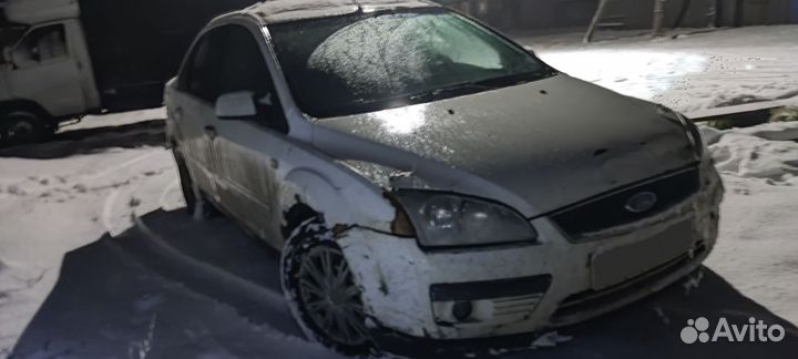 Ford Focus 1.4 МТ, 2006, 366 060 км