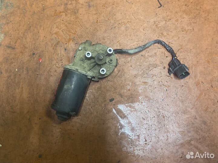 Hyundai sonata 5 EF моторчик дворников