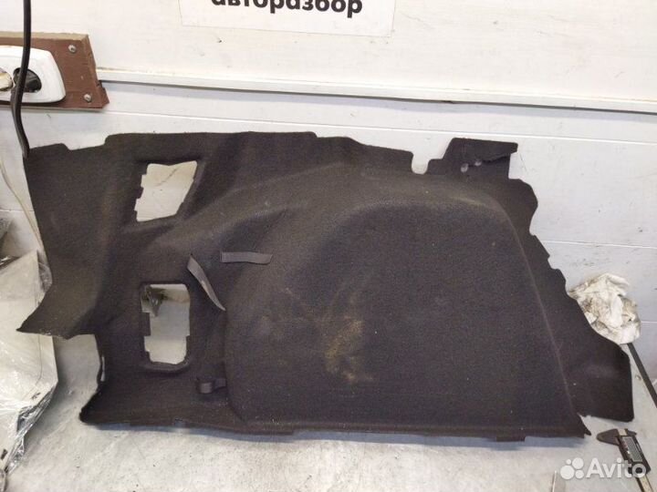 Обшивка багажника левая Ford Focus 3 хетчбэк 1.0 Л