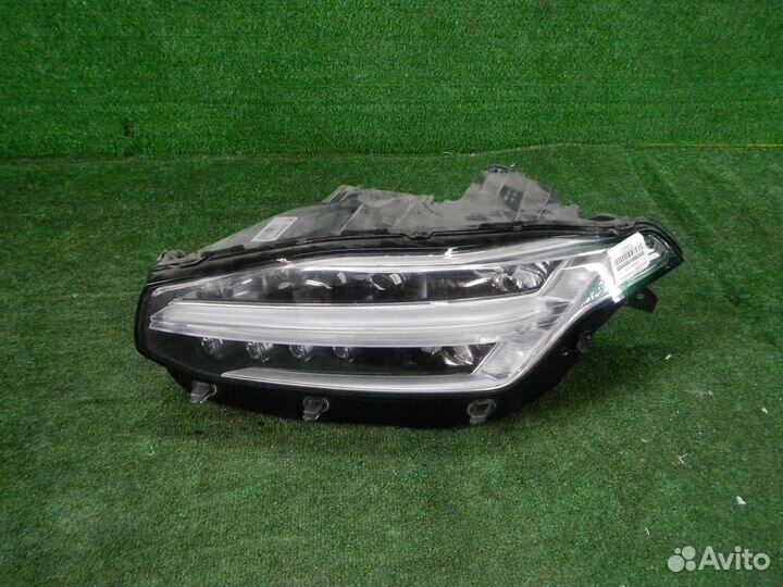 Фара левая Volvo XC90