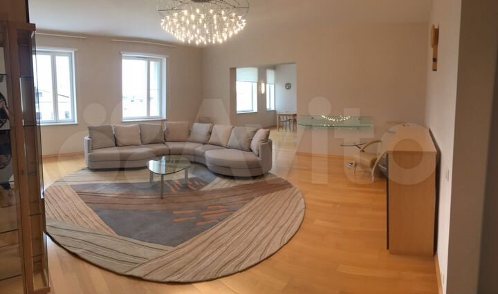 4-к. квартира, 172 м², 4/6 эт.