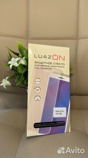 Стекла защитные на iPhone