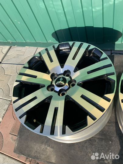 Оригинальные диски Mitsubishi R18, 5/114.3