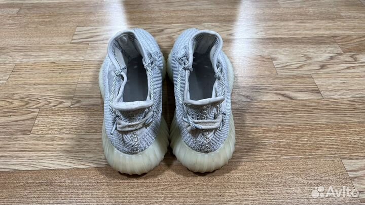 Кроссовки adidas yeezy boost 350 v2 (10-11)