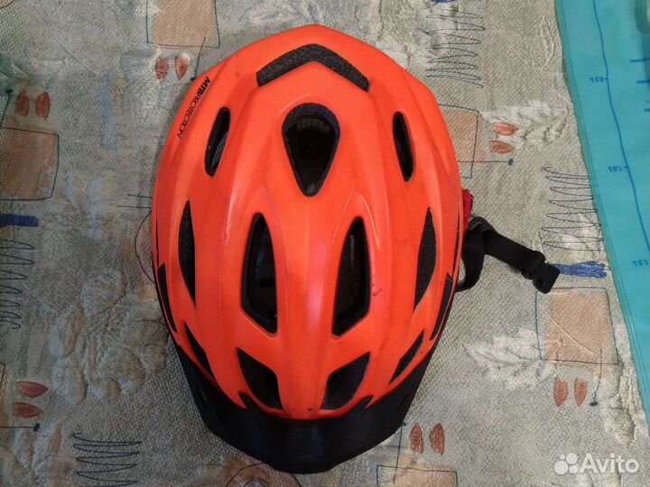 Велосипедный шлем B' twin