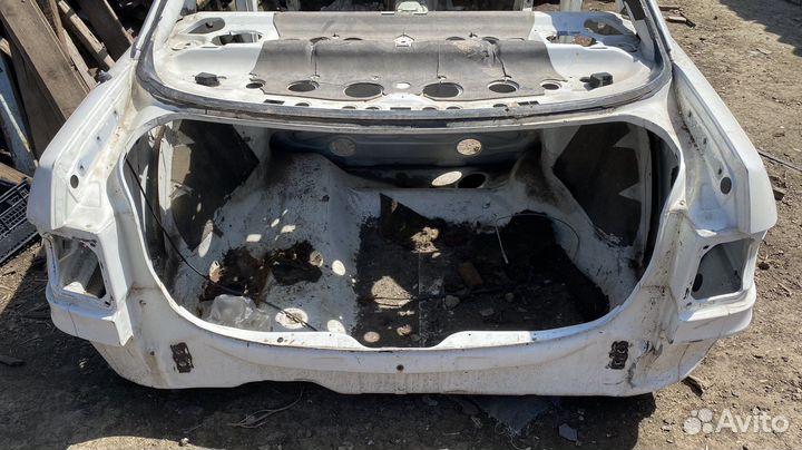 Заднее крыло на Ауди 80