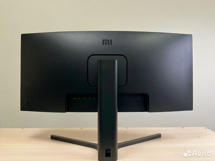 Игровой монитор Xiaomi Curved Gaming Monitor 34