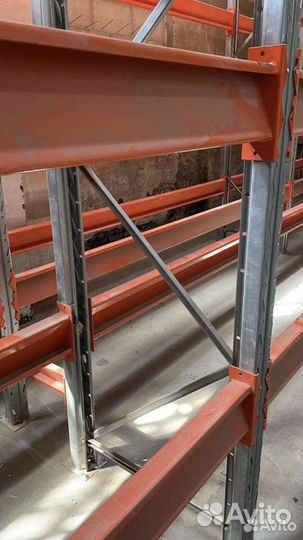 Стеллажи фронтальные