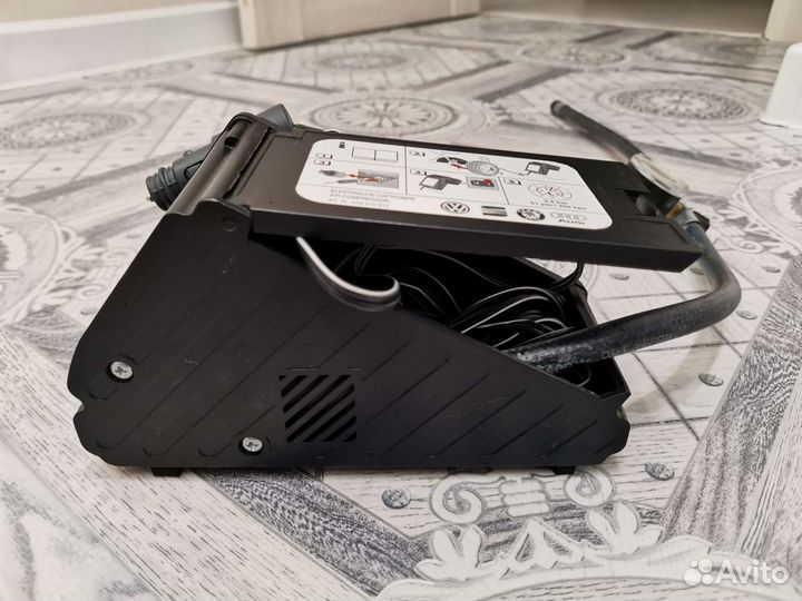 Автомобильный Воздушный компрессор (насос)