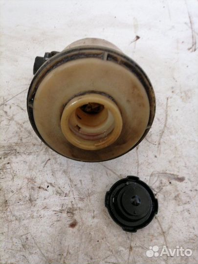 Бачок гидроусилителя руля Nissan Primera P11 2.0