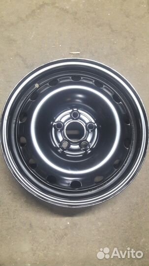 Штамповка на Поло 5*100. R15 Новая Лот 193