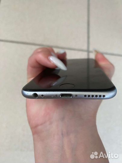 Телефон iPhone 6 32 Гб