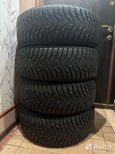 Kumho WinterCraft SUV Ice WS31 235/55 R19