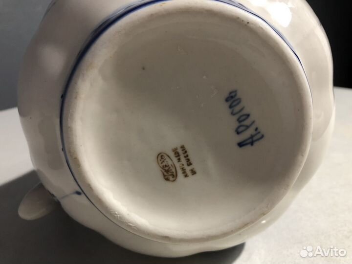 Глиняный кувшин,Гжель