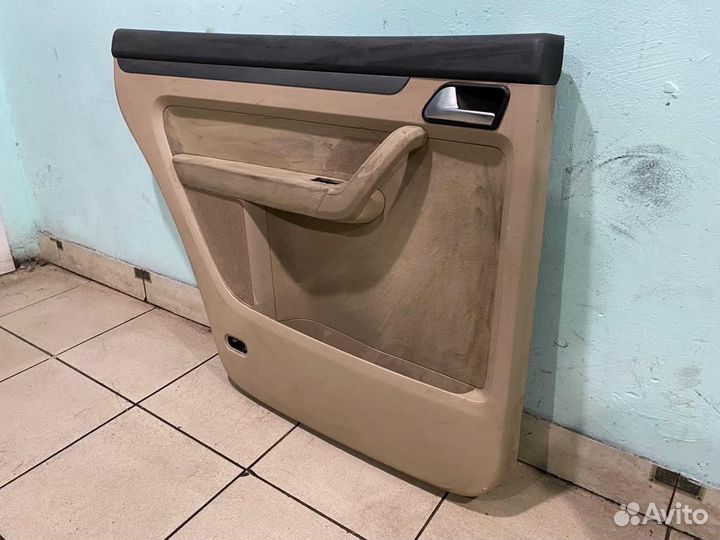 Обшивка двери задняя левая Volkswagen Touran 2