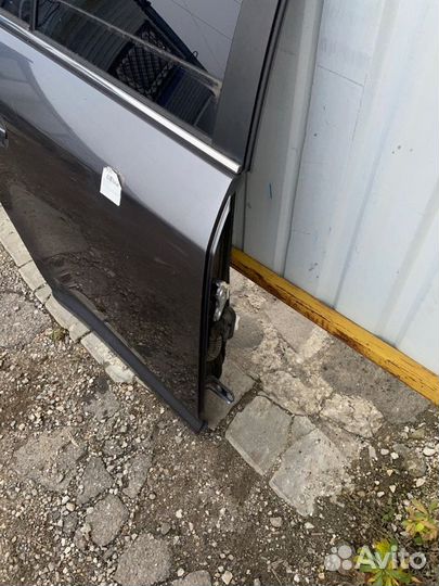 Дверь задняя правая Toyota Avensis универсал D4D