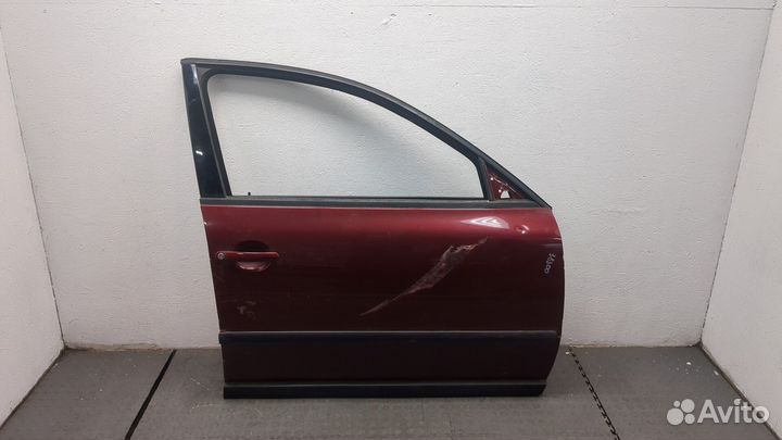 Дверь правая передняя Volkswagen Passat 5
