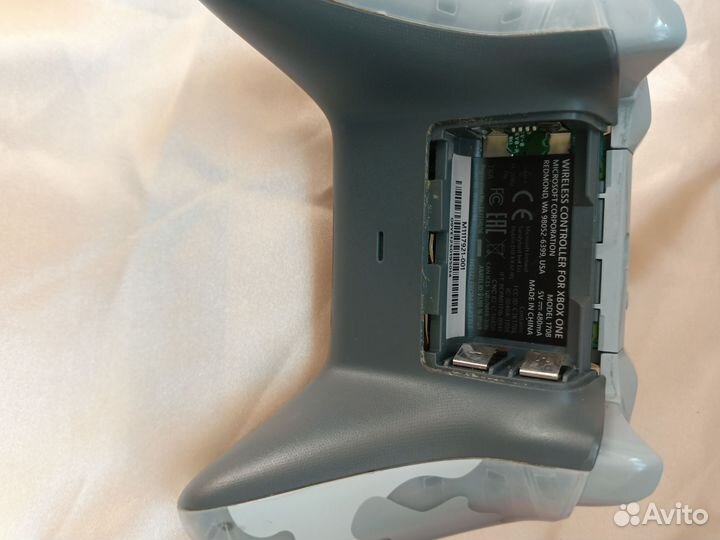 Геймпад xbox one limited