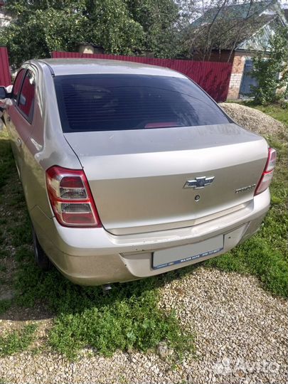 Chevrolet Cobalt 1.5 МТ, 2013, битый, 208 000 км