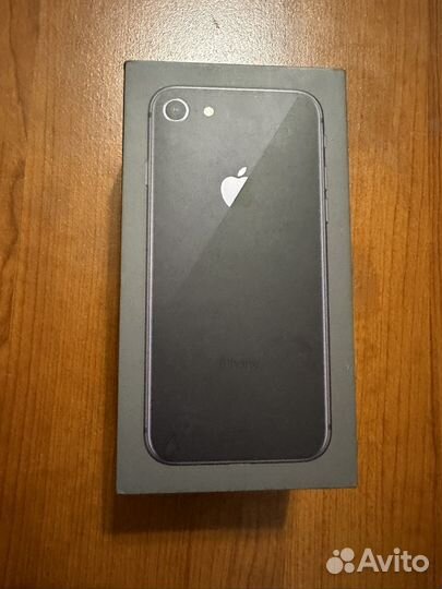Телефон iPhone 8 64 gb