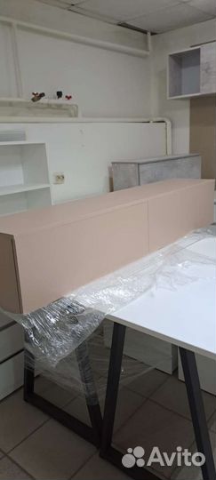 Подвесная тумба под тв