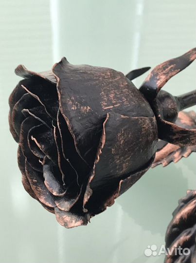 Роза кованая