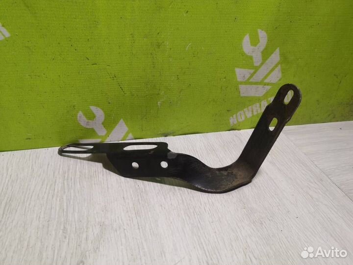 Кронштейн глушителя Мерседес Бенз 211 Е класс