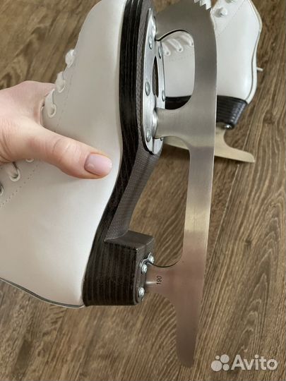 Коньки детские 32