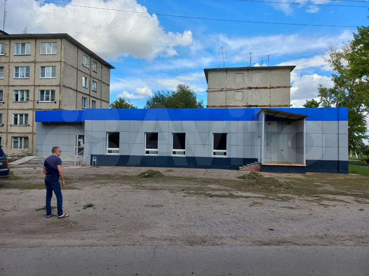 Здание в аренду, 300 м²