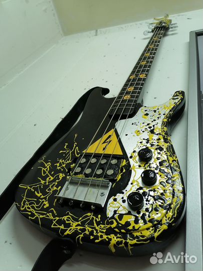 Басс гитара 4 струны