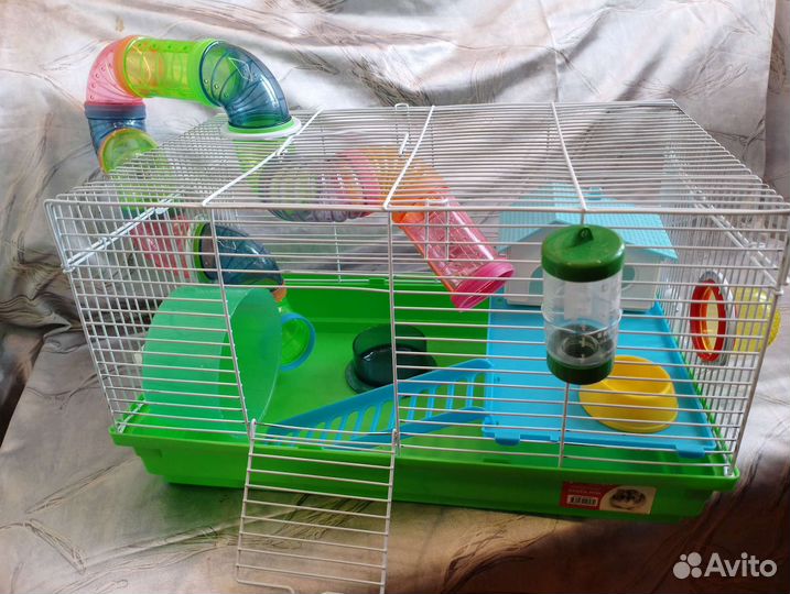 Клетка для грызунов с хомячками
