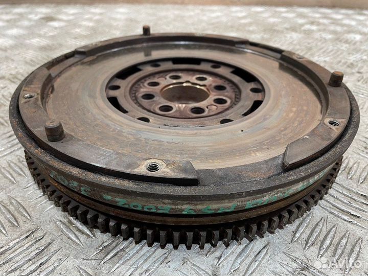 Маховик, BMW 5 E39 2000