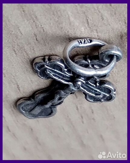 Серебряный крестик