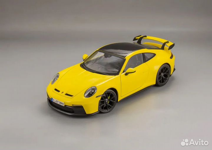 Porsche 911 GT3 (992) 1:18 Maisto