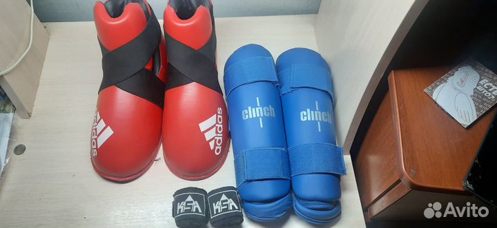 Продам футы и щитки для занятий по кикбосингу