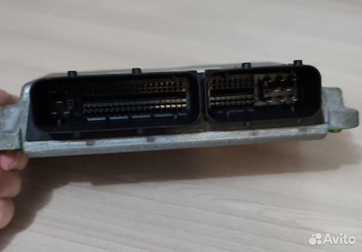 Блок управления двигателем 2002год