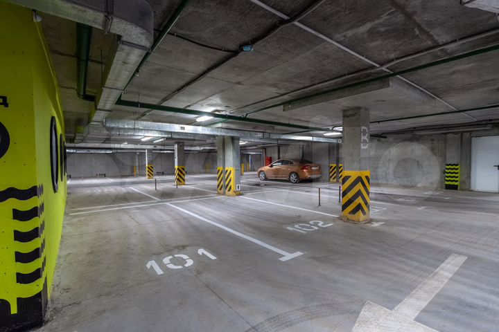 Машиноместо, 13 м²