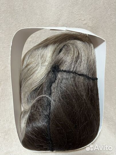 Парик из искусственных волос