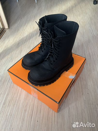 Balenciaga Steroid Boots Type