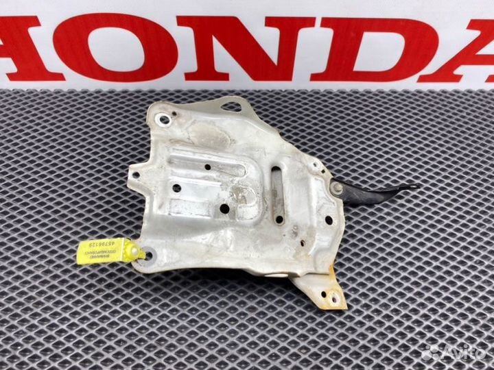 Площадка аккумулятора (акб) Honda Accord 7 CL K20A