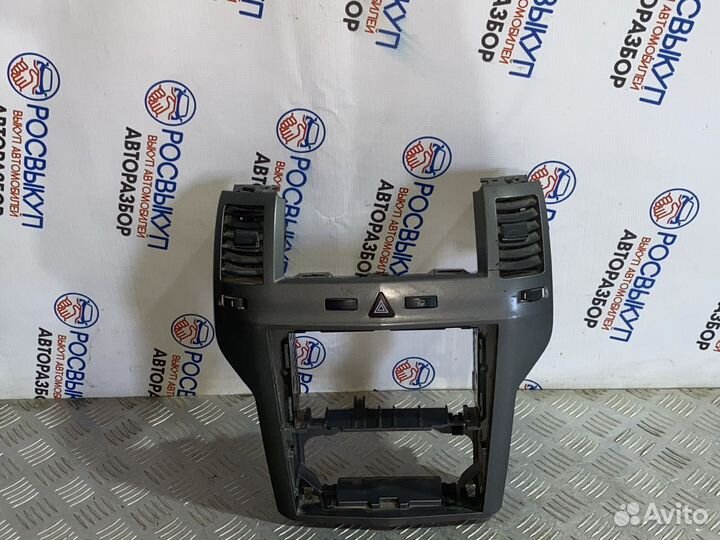 Накладка декоративная Opel Zafira