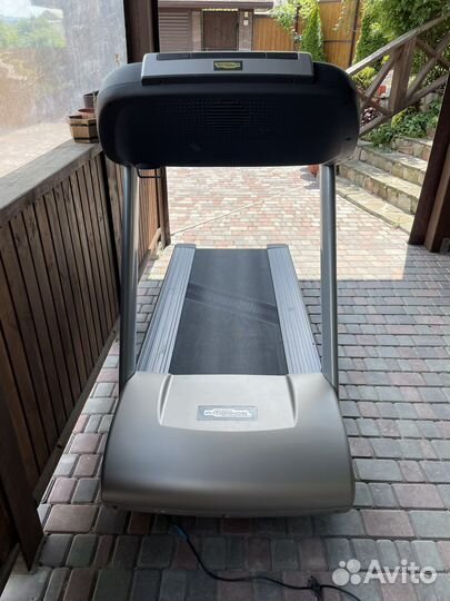 Беговая дорожка technogym run 900