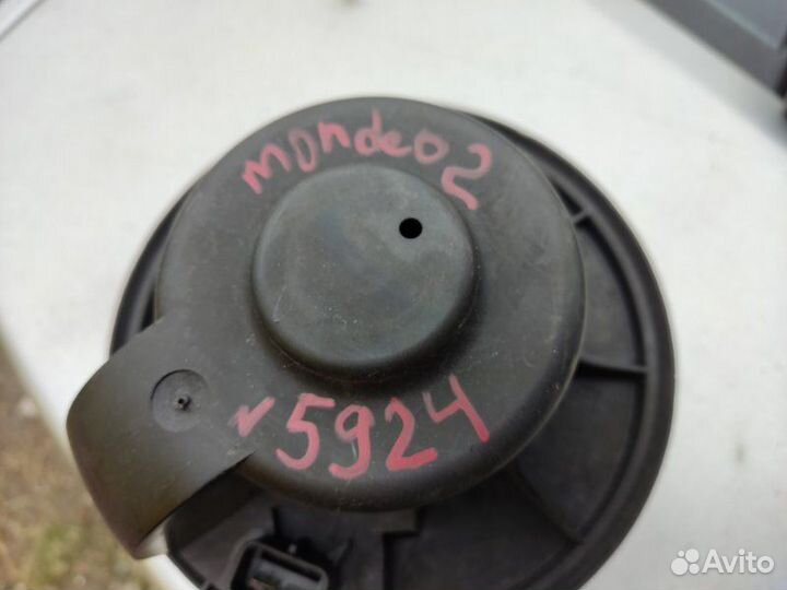 Мотор отопителя Ford Mondeo 2 лифтбек 1.8I 1999