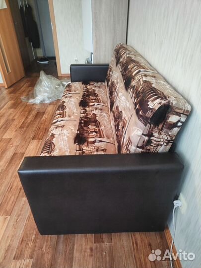 Диван книжка Париж