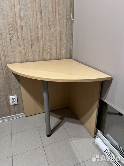 Компьютерный стол угловой