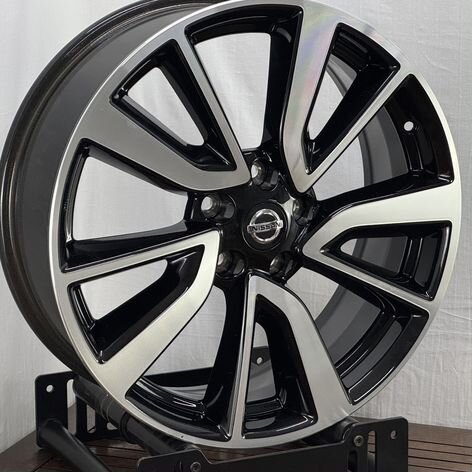 Литые диски Nissan 7×R19 5×114.3