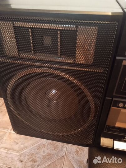 Раритетный магнитофон Sanyo c35