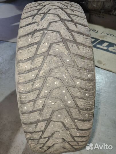 Hankook Winter I'Pike 215/65 R16