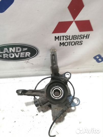 Кулак поворотный передний левый Nissan Cube Z10